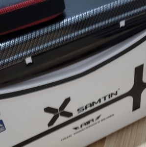 出全新雷臣2900E钓箱